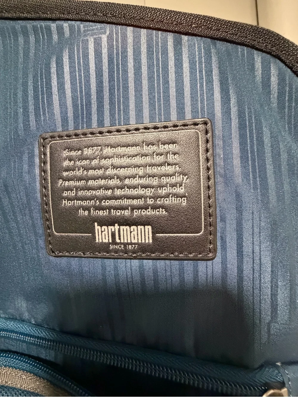 Hartmann Black Garment Bag for Men - Professional Travel & Storage